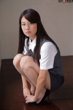 女孩浴池视频男友